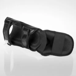 Fighter Shinguards Thai Ergo - Black/gray, FSG-004BG -Boxing Equipment Store 051fd6b7d9b237f6c53d8de349fde239