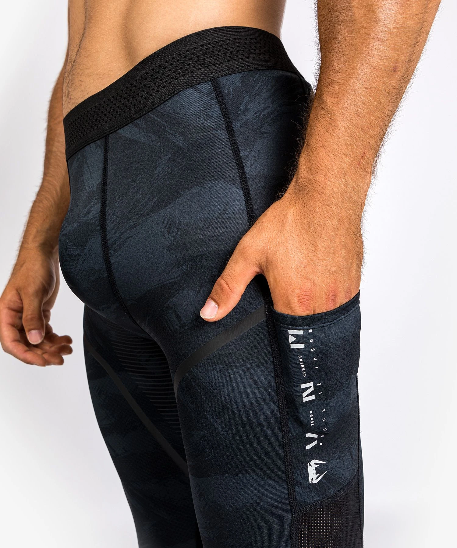 Venum Leggins Electron 3.0 - Black 3 Venum Leggins Electron 3.0 - Black - Image 3