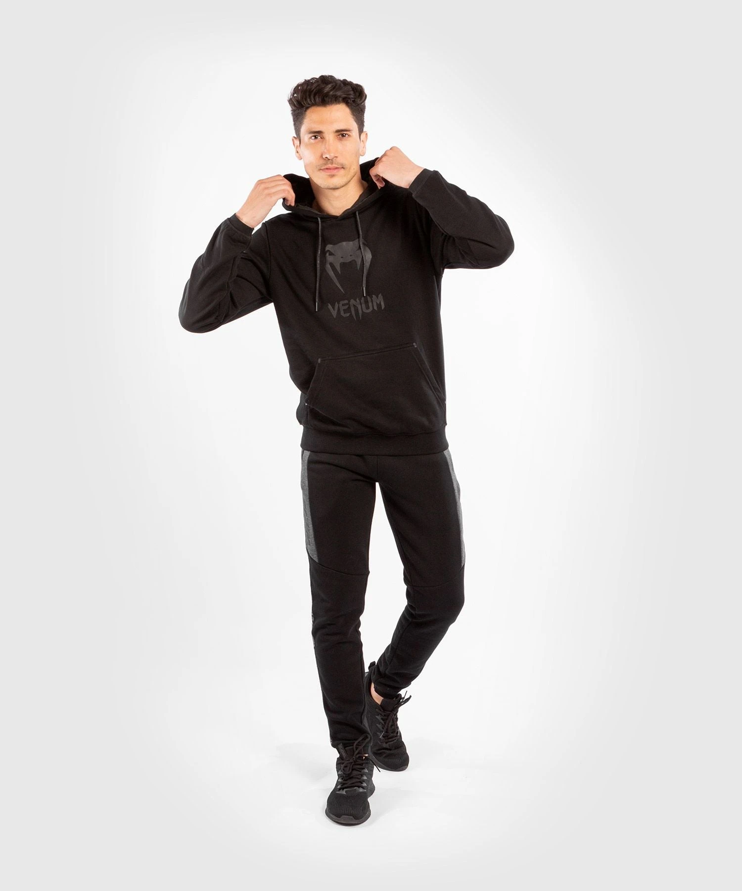 Venum Hoodie Classic - Black 4 Venum Hoodie Classic - Black - Image 4