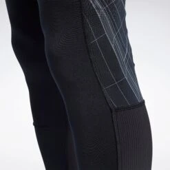 Reebok Compression Printed Tights, FS8583 -Boxing Equipment Store 5 59a1cf1a 3474 43fd b327 0b4e7c8105d3