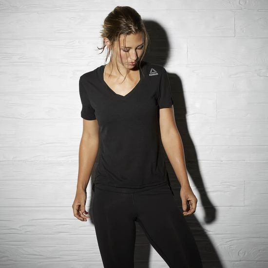 Reebok Combat Training Kickboxing V-Neck - Black, AP6875 1 Reebok Combat Training Kickboxing V-Neck - Black, AP6875