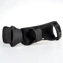 King Pro Boxing Shinguards Revo 4 - Black 8 King Pro Boxing Shinguards Revo 4 - Black -Boxing Equipment Store DSCF3990