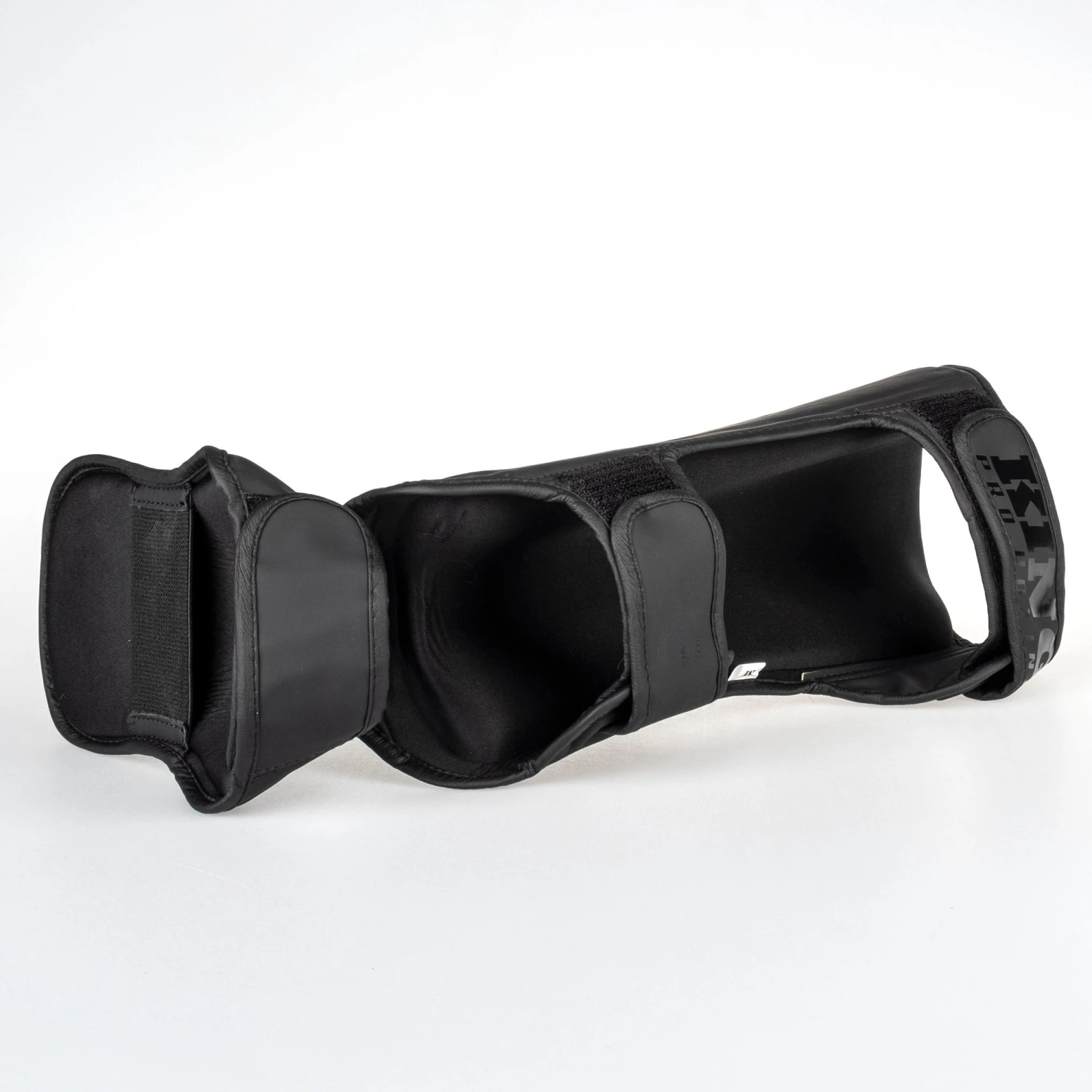 King Pro Boxing Shinguards Revo 4 - Black 4 King Pro Boxing Shinguards Revo 4 - Black - Image 4