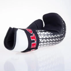 Pointfighter TOP TEN Glossy - White/black, 2067-19T -Boxing Equipment Store e1ee74faa1d264266b96d9f0c57655ca